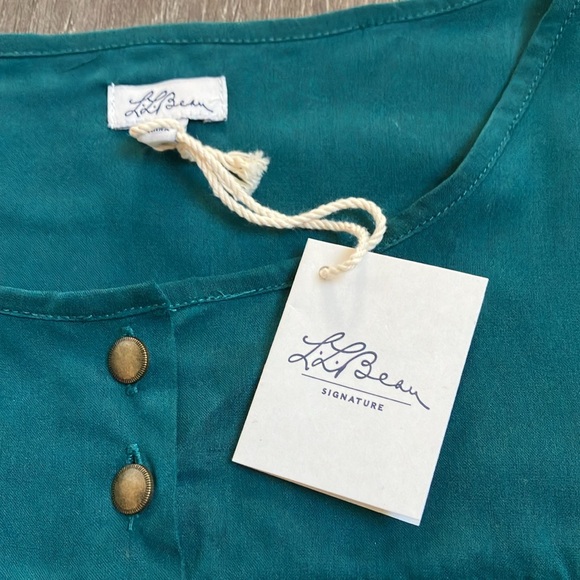 L.L.Bean Signature emerald green 100%Silk ruffle detail long sleeve shirt - Picture 9 of 13